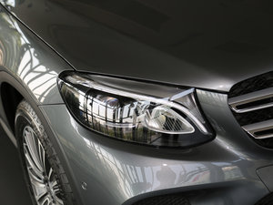 2017GLC 200 4MATIC ^