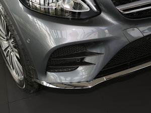 2017GLC 200 4MATIC ^