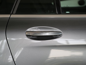 2017GLC 200 4MATIC ^