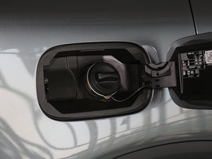 2017GLC 200 4MATIC ^