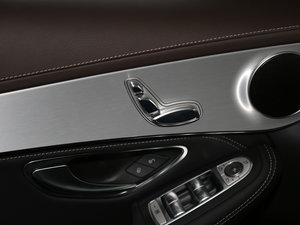 2017GLC 200 4MATIC {{