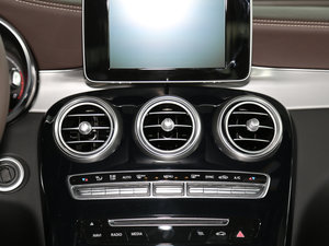 2017GLC 200 4MATIC {L