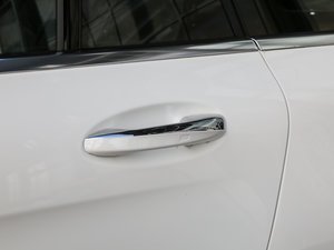 2017GLC 260 4MATICA ^