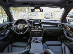 2017GLC 260 4MATICA п؅^