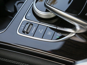 2017GLC 260 4MATICA п؅^