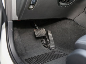 2017GLC 260 4MATICA п؅^