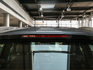 2017GLC 260 4MATICӸ ^