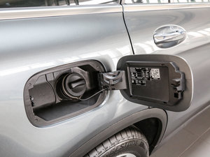 2017GLC 260 4MATICӸ ^