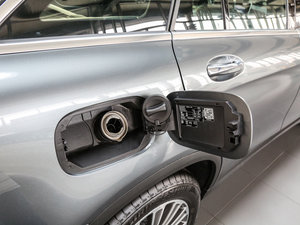 2017GLC 260 4MATICӸ ^