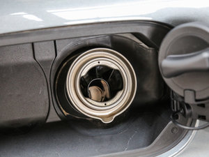 2017GLC 260 4MATICӸ ^