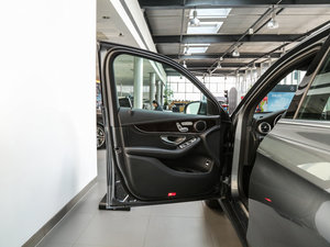 2017GLC 260 4MATICӸ {λ܇T