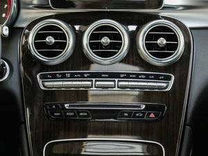 2017GLC 260 4MATICӸ {{