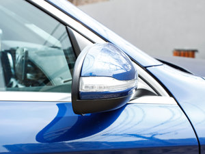 2017GLC 260 4MATICӸ ^