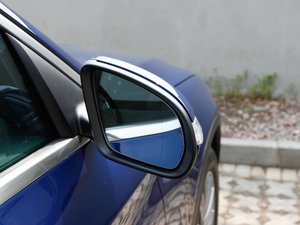 2017GLC 260 4MATICӸ ^