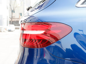 2017GLC 260 4MATICӸ ^