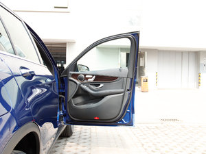 2017GLC 260 4MATICӸ g