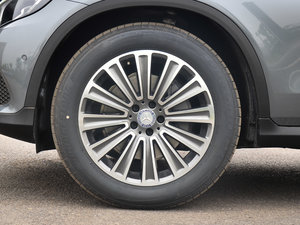 2017GLC 200 4MATIC ^