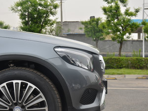 2017GLC 200 4MATIC ^