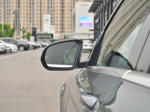 2017GLC 200 4MATIC (x)(ji)^