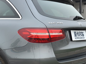 2017GLC 200 4MATIC ^