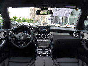 2017GLC 200 4MATIC п؅^