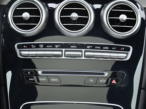 2017GLC 200 4MATIC п؅^