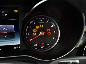 2017GLC 200 4MATIC п؅^