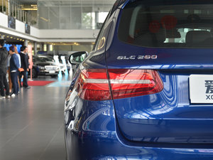 2017GLC 260 4MATICA ^