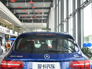 2017GLC 260 4MATICA ^