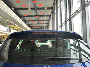 2017GLC 260 4MATICA ^