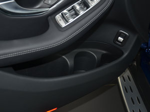 2017GLC 260 4MATICA ǰTg