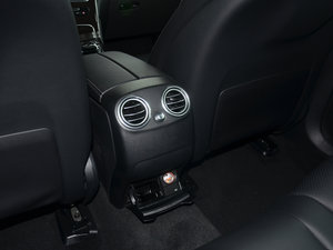 2017GLC 260 4MATICA п؅^