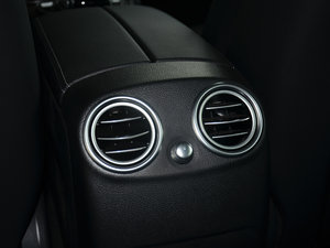 2017GLC 260 4MATICA п؅^