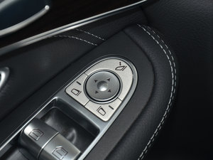 2017GLC 260 4MATICA п؅^