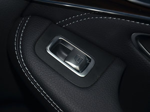 2017GLC 260 4MATICA п؅^