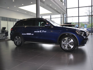 2017GLC 300 4MATICӸ w^