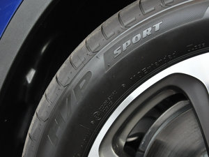 2017GLC 300 4MATICӸ ^