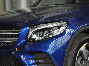 2017GLC 300 4MATICӸ ^