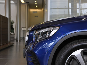 2017GLC 300 4MATICӸ ^