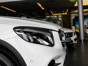 2017GLC 260 4MATICӸ ^