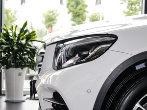 2017GLC 260 4MATICӸ ^