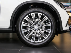 2017GLC 260 4MATICӸ ^