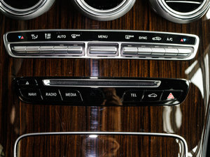 2017GLC 260 4MATICӸ п؅^(q)