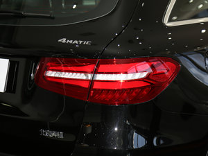 2017GLC 260 4MATICA ^