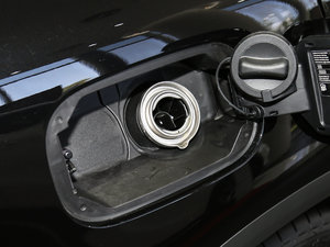 2017GLC 260 4MATICA ^