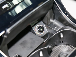 2017GLC 200 4MATIC п؅^