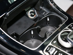 2017GLC 200 4MATIC п؅^