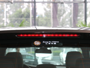 2017GLC 260 4MATICӸ ^