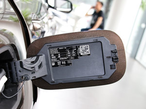 2017GLC 260 4MATICӸ ^