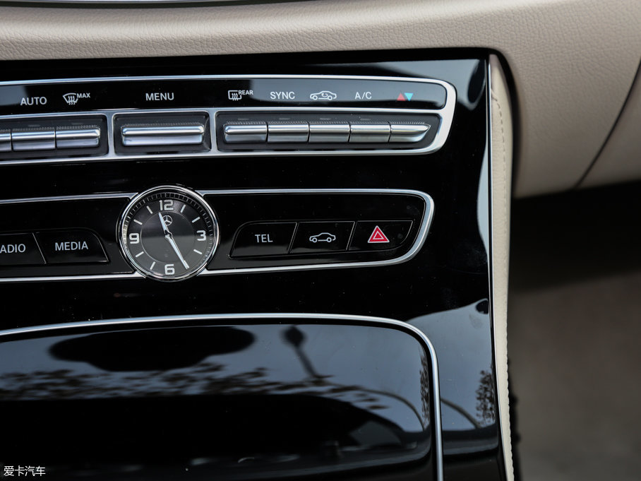 2017YE E 200 4MATIC \Ӱ